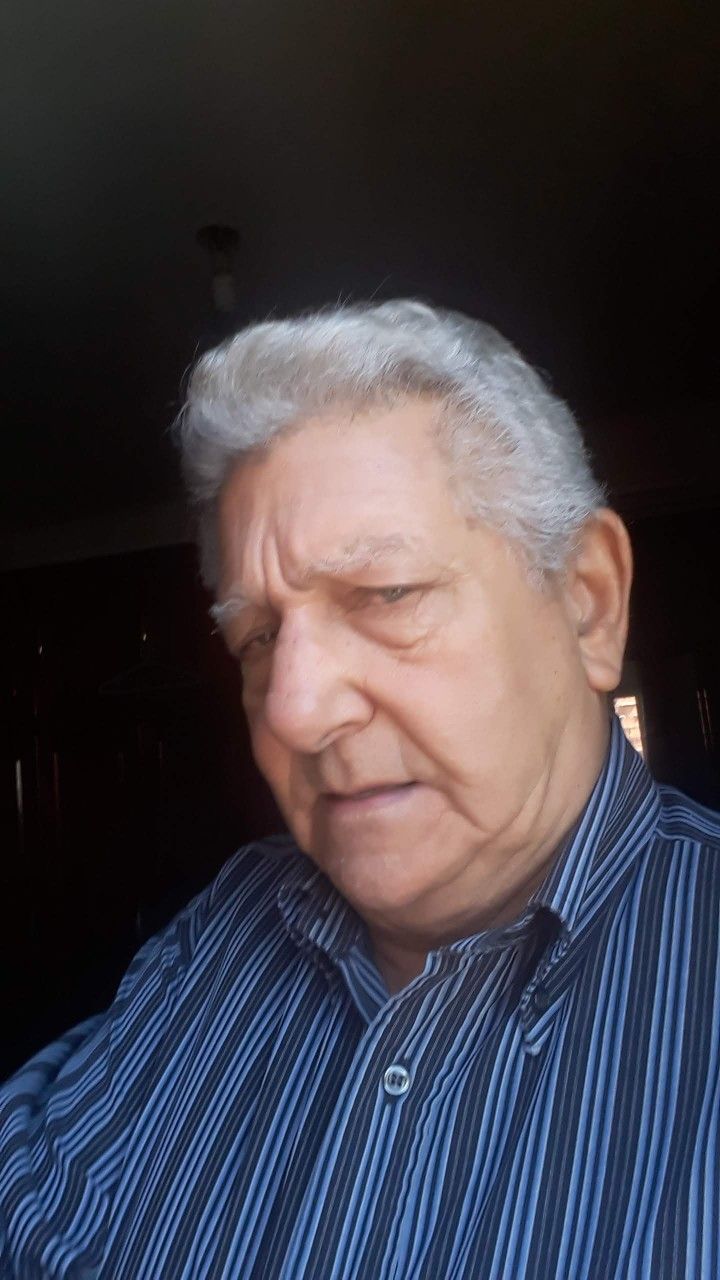 <em>jhon brown</em>
